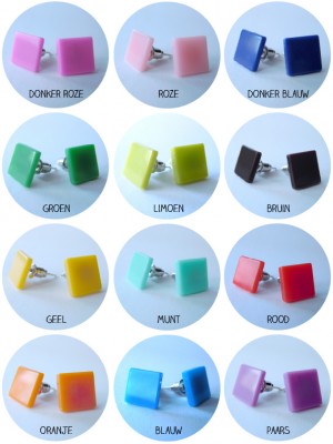 Oorbellen vierkant op postkaartje - diverse kleuren